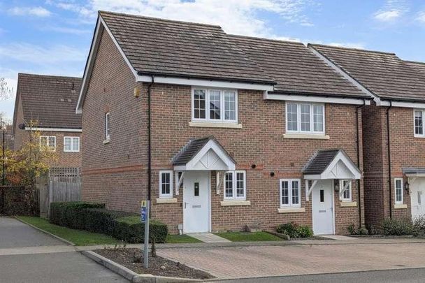 Woking, Surrey, GU21 - Photo 1