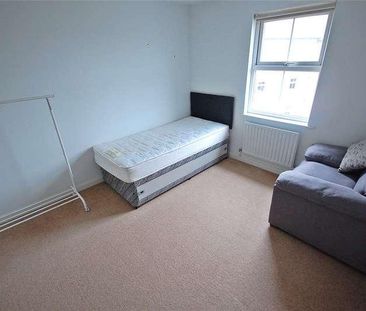 Whitfield Court, Framwellgate Moor, Durham, DH1 - Photo 5