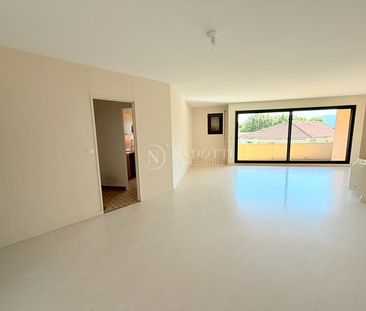 Location Appartement 3 pièces 83m² - Photo 2