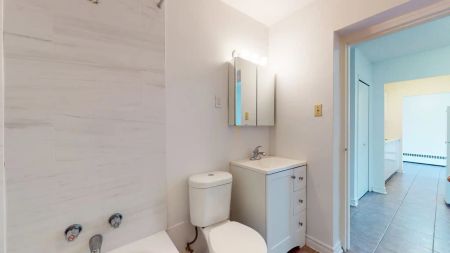360 Frank St. — 1 Bedroom - Photo 5