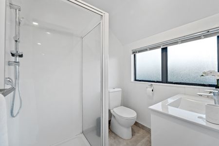 Spacious Family Living - Photo 4