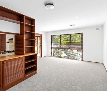Tranquil Family Living in a Prime Cul-de-Sac Location - Photo 1