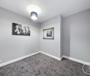 Cross Green Lane, Halton, Leeds - Photo 1