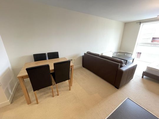 Studio to rent - Photo 1