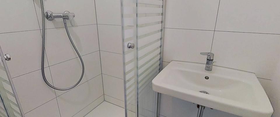 Moderne 3-Zimmer-Wohnung mit Dusche und Balkon! - Foto 1