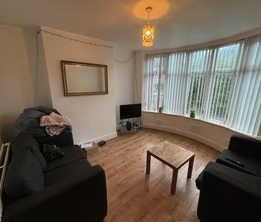 3 bedroom private hall to rent - Photo 4