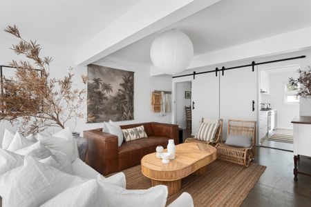 30 Whitehead Street, - Photo 2