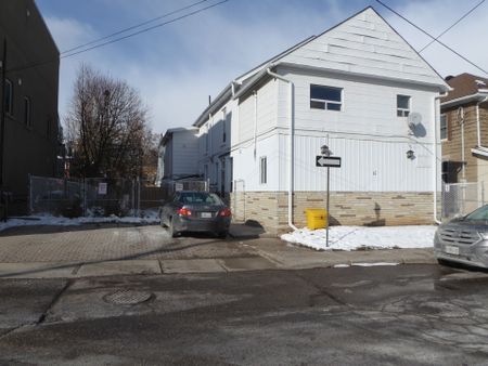 For Lease - 12 Wesleyan Street Unit# 1, Halton Hills, Ontario - Photo 2