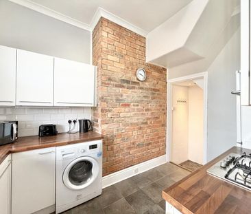 2 bedroom terraced house to rent - Photo 6