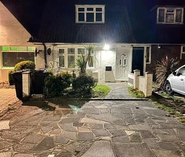 3 bedroom terraced house to rent - Photo 4
