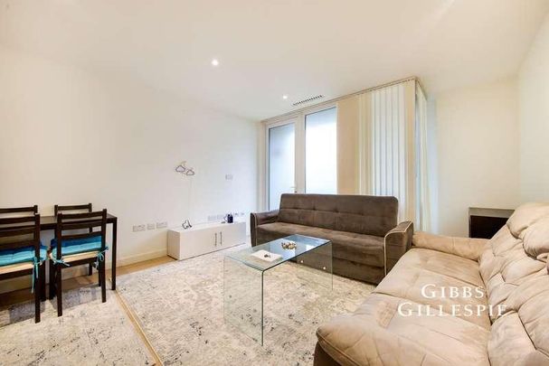 Capitol Way, London, NW9 - Photo 1