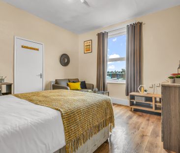 98 Burley Road Leeds - LS3 1JP - Photo 2