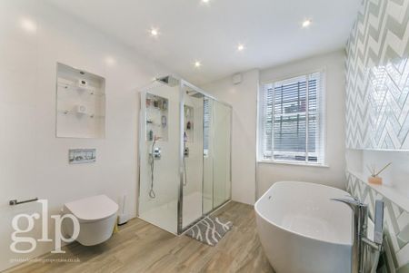 3 bedroom apartment to rent - Photo 4