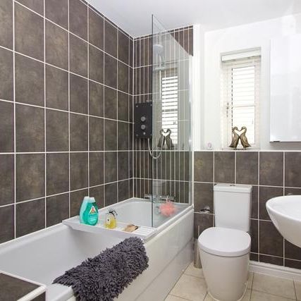 3 bedroom townhouse to rent - Photo 1