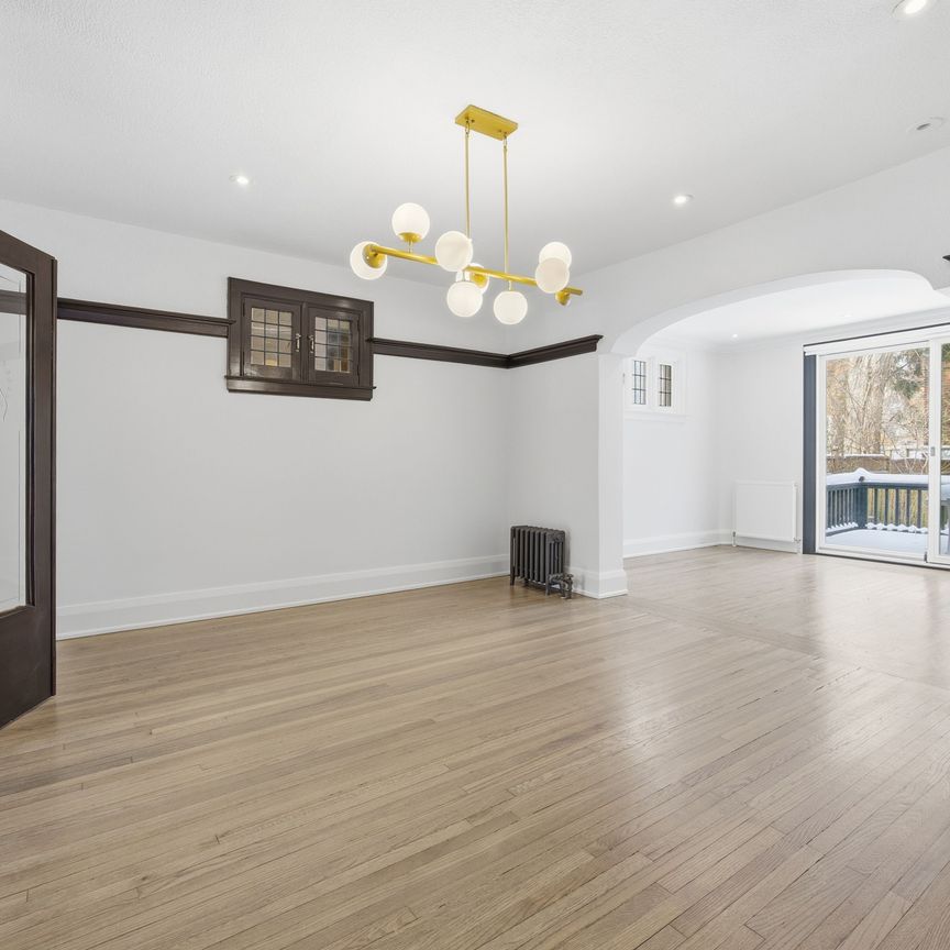 For Lease - 241 Lonsmount Drive, Toronto, Ontario - Photo 1