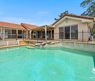 Perfect Family Living in Quiet Street - Photo 2