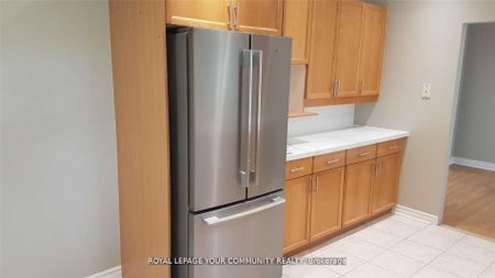 For Lease - 32 Shouldice Court, Toronto, Ontario - Photo 5