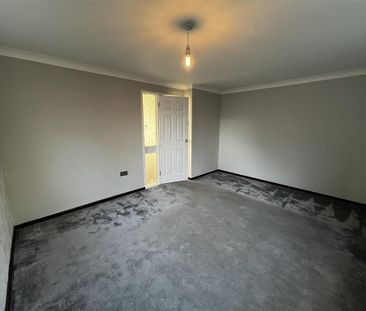 Lushington Close, Norwich - Photo 6