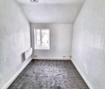 St Johns Road, Doncaster, DN12 - Photo 1