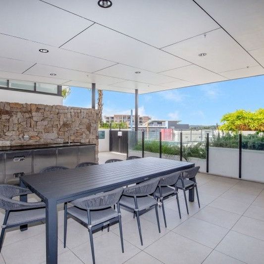 CIENNA VARSITY RIDGE - 2 Bedroom FURNISHED Executive Apartment $950 - Photo 1