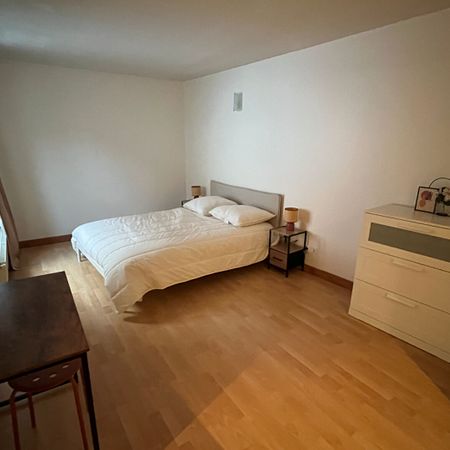 Location Appartement 2 pièces 48m² LILLE 59000 - Photo 3