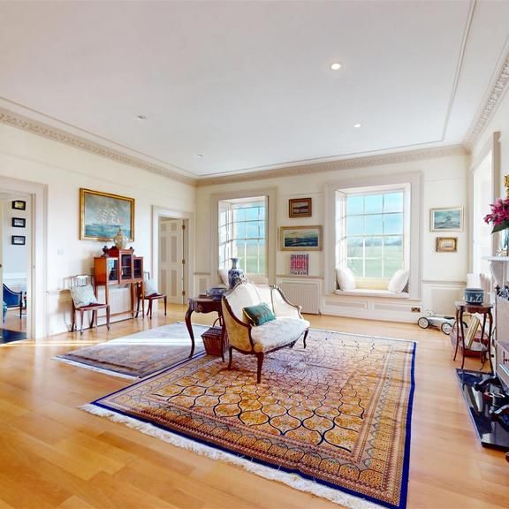 3 bedroom character property to rent - Photo 1