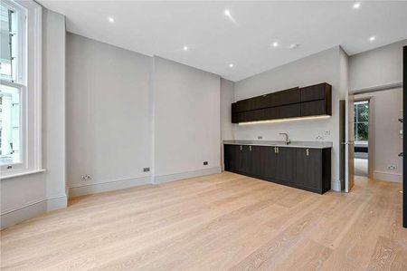 Raised Ground Floor, Marloes Road, Kensington, London, W8 - Photo 3