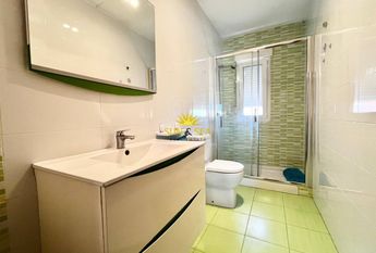 APARTMENT FOR RENT WITH 3 BEDROOMS AND 2 BATHROOMS