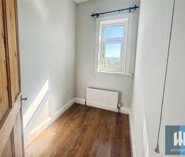 Park Grove, Springwood, Huddersfield, HD1 - Photo 5
