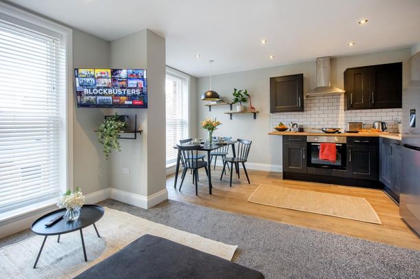 1 bedroom apartment to rent - Photo 1