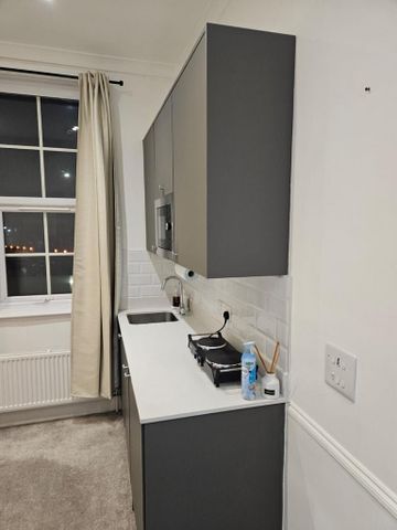 Studio to rent - Photo 3