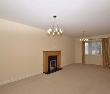 4 bedroom detached house to rent - Photo 1