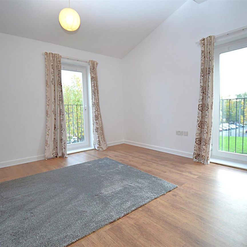 Old Chester Road, Birkenhead, CH41 - Photo 1