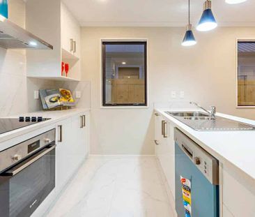 Stunning Single-Level Standalone Home! - Photo 4
