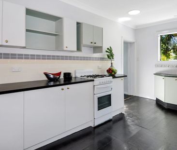 CBD LOCATION - CENTRAL OPPORTUNITY - Photo 4