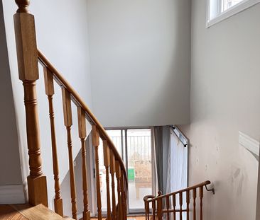 For Lease - 5317 Ferret Court, Mississauga, Ontario - Photo 3