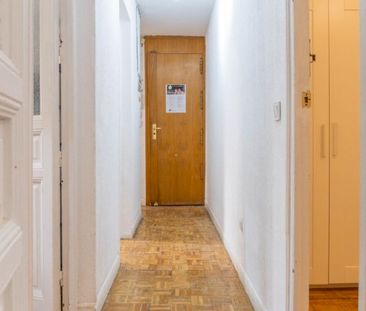 Cozy bedroom in Calle Hermosilla - Photo 1