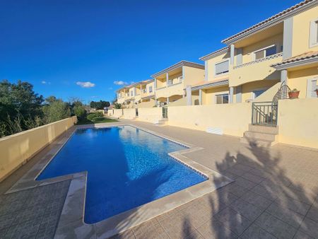 Luxury Townhouse for rent in Loulé, Distrito de Faro - Photo 2