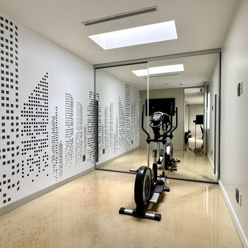Rosemont : Penthouse de 2 chambres, offert en location complètement meublé ! - Photo 1