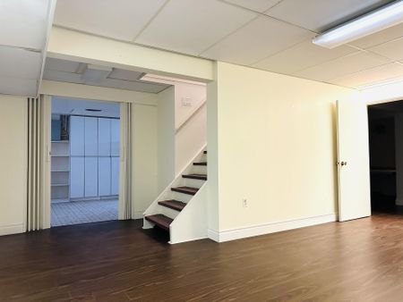 For Lease - 125 Bannatyne Drive, Toronto, Ontario - Photo 4