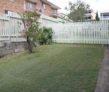 2/69 Douglas Street, 4120, Greenslopes Qld - Photo 1