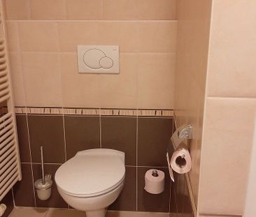 Ruim instapklaar appartement met 2 slaapkamers in hartje Neerpelt - Photo 3