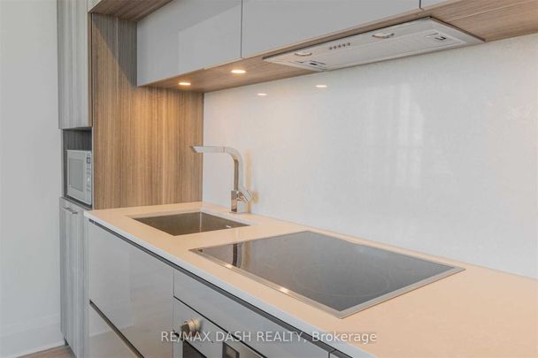 For Lease - 151 Avenue Road Unit# 801, Toronto, Ontario - Photo 1