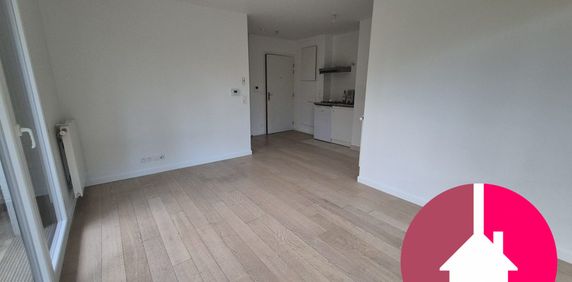 STUDIO A LOUER AVEC TERRASSE - Photo 2