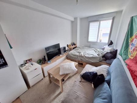 Maison T6 à louer Guignen - 122 m² - Photo 2