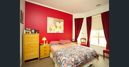 Spacious & Stylish Living with Year-Round Comfort - Photo 3