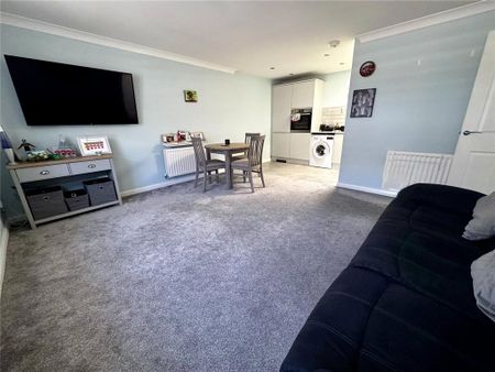 2 bedroom coach house to rent - Photo 2