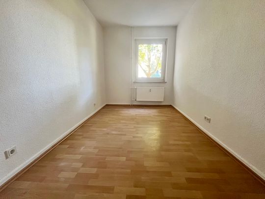 Freundliche 3-Zimmer-EG-Wohnung mit Tageslichtbad! - Foto 1