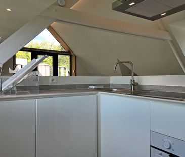 Vernieuwd appartement met terras en centrale ligging! - Photo 2