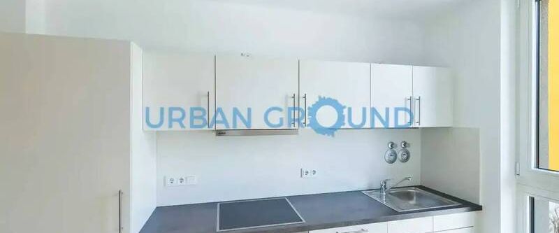 3 möblierte Zimmer Wohnung mit Einbauküche und Balkon - Photo 1